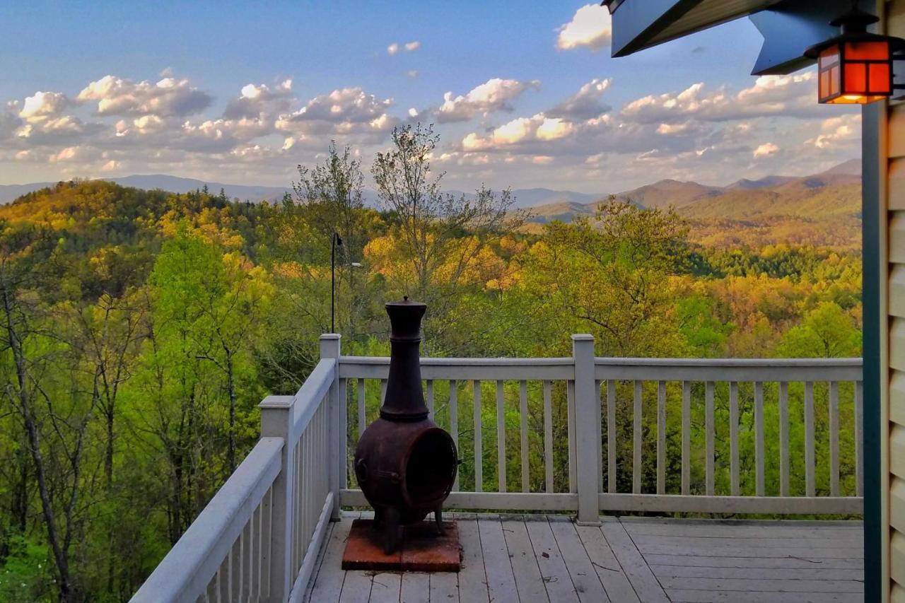 Secluded Mountain Home With Stunning Views And Deck! Bryson City Kültér fotó