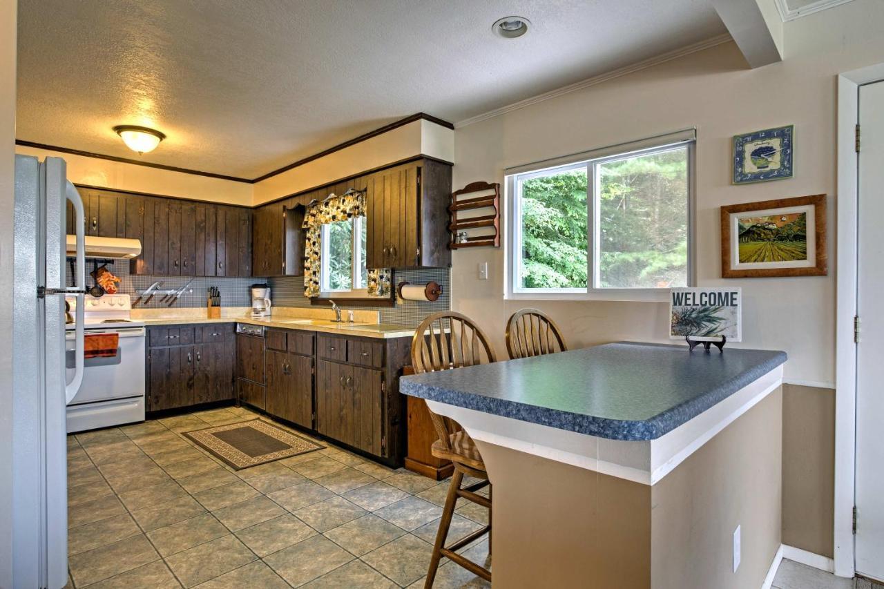 Secluded Mountain Home With Stunning Views And Deck! Bryson City Kültér fotó