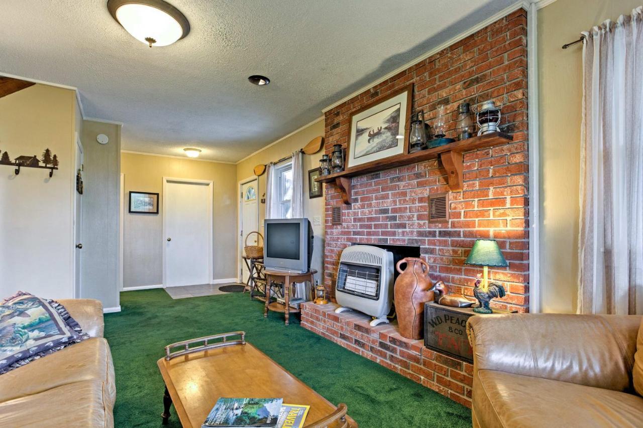 Secluded Mountain Home With Stunning Views And Deck! Bryson City Kültér fotó