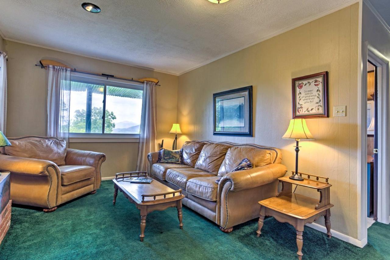 Secluded Mountain Home With Stunning Views And Deck! Bryson City Kültér fotó